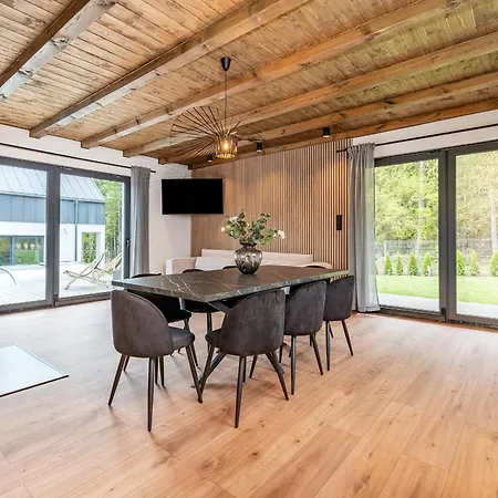 فيلة Luxury House Masuria Jablonka (Nidzica)